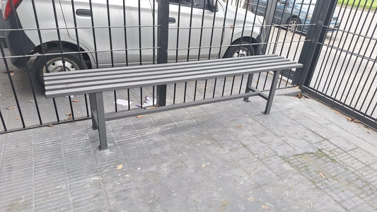 Banco de hierro con o sin mesa