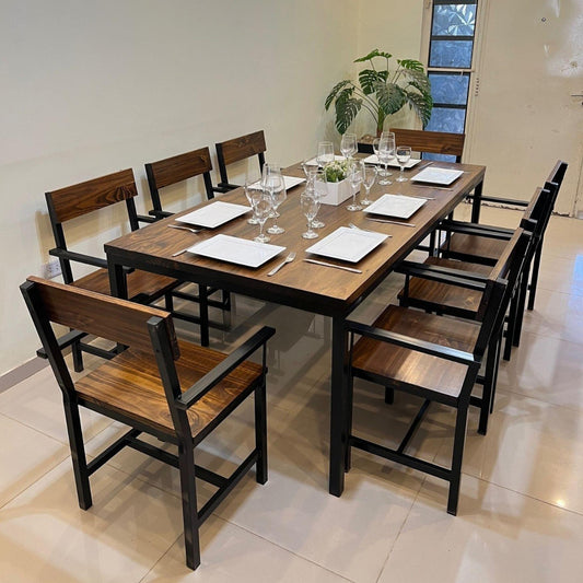 Juego de comedor Tudor