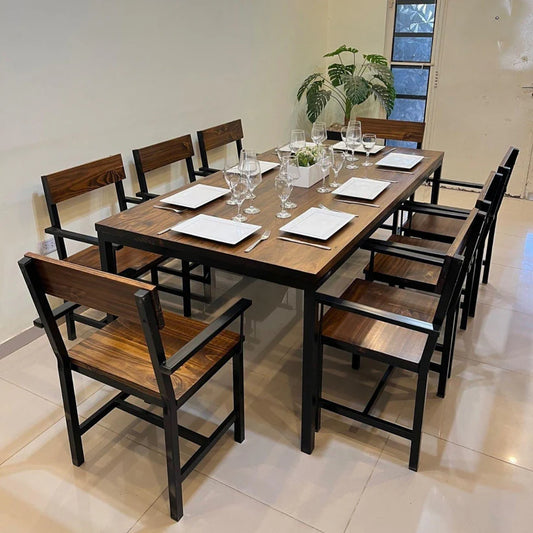 Juego de comedor Tudor