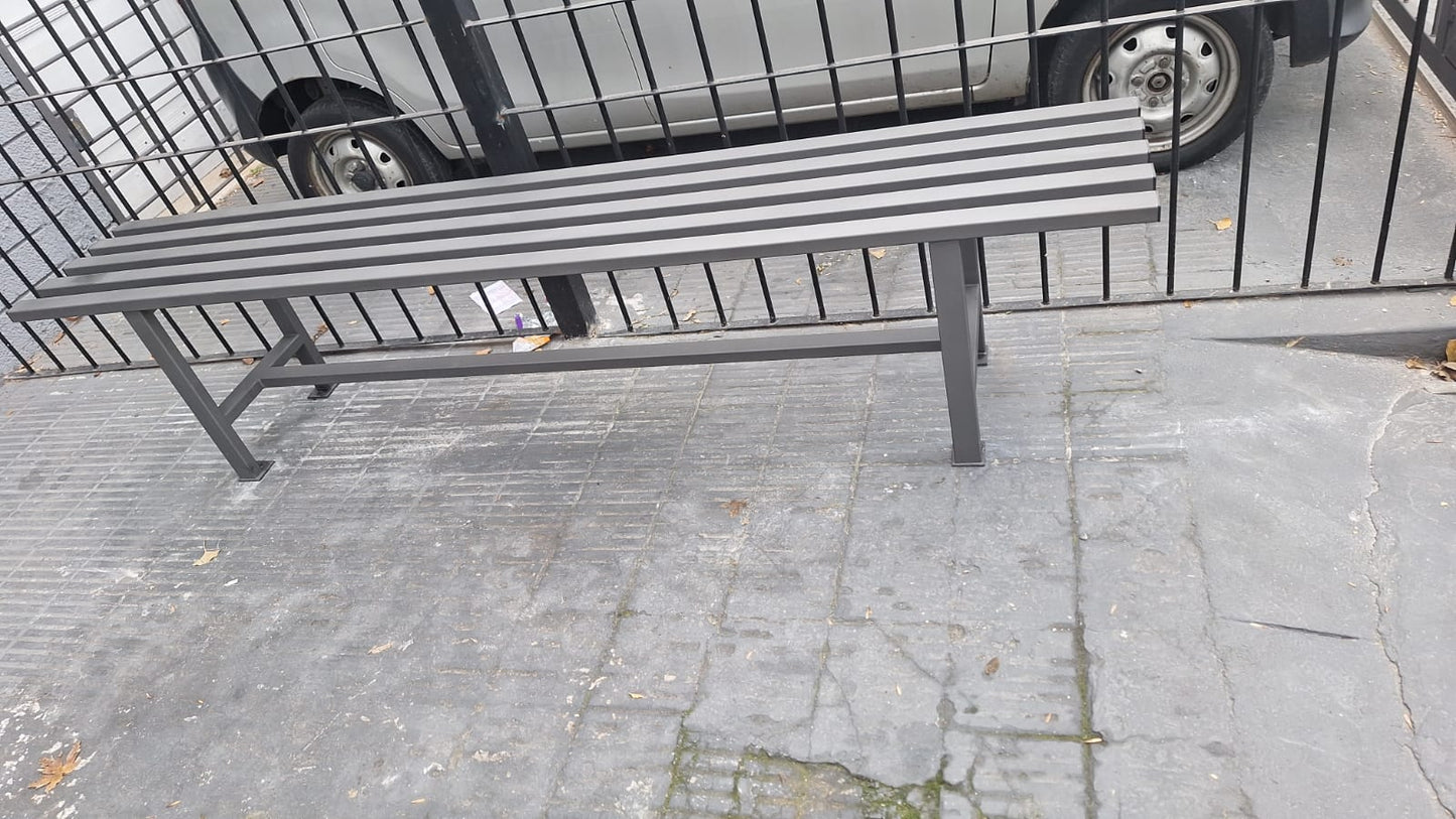 Banco de hierro con o sin mesa