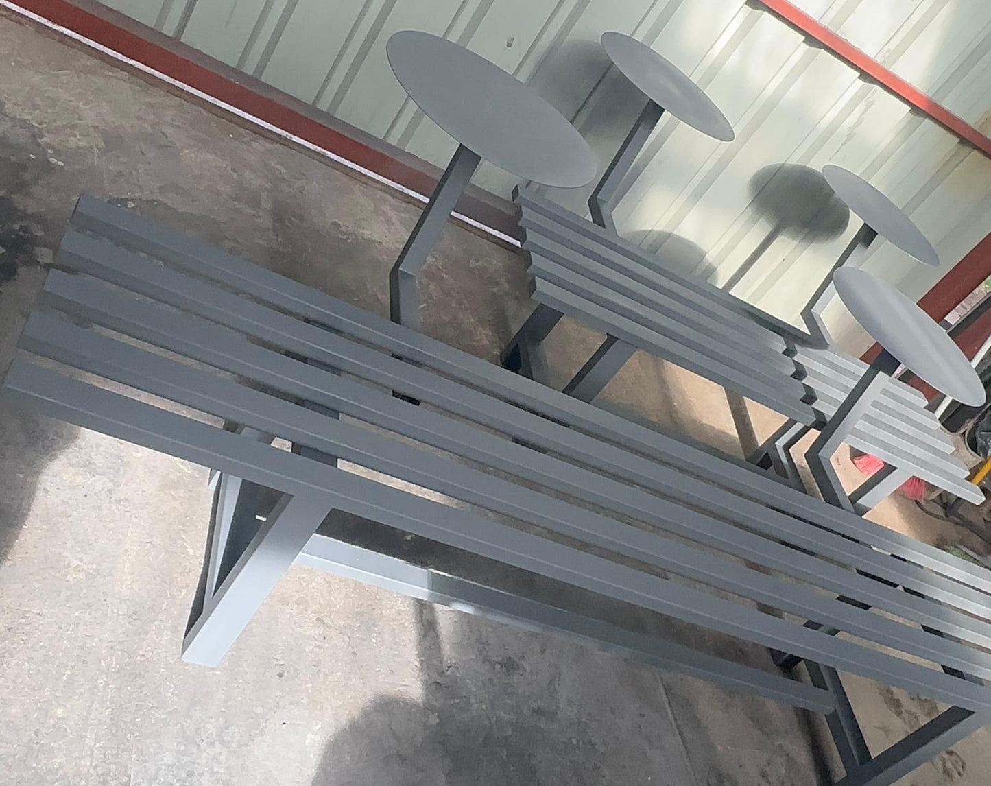 Banco de hierro con o sin mesa