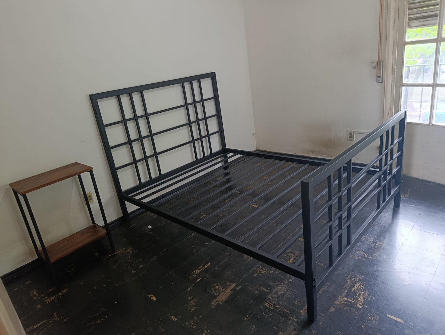 Cama matrimonial modelo Ades