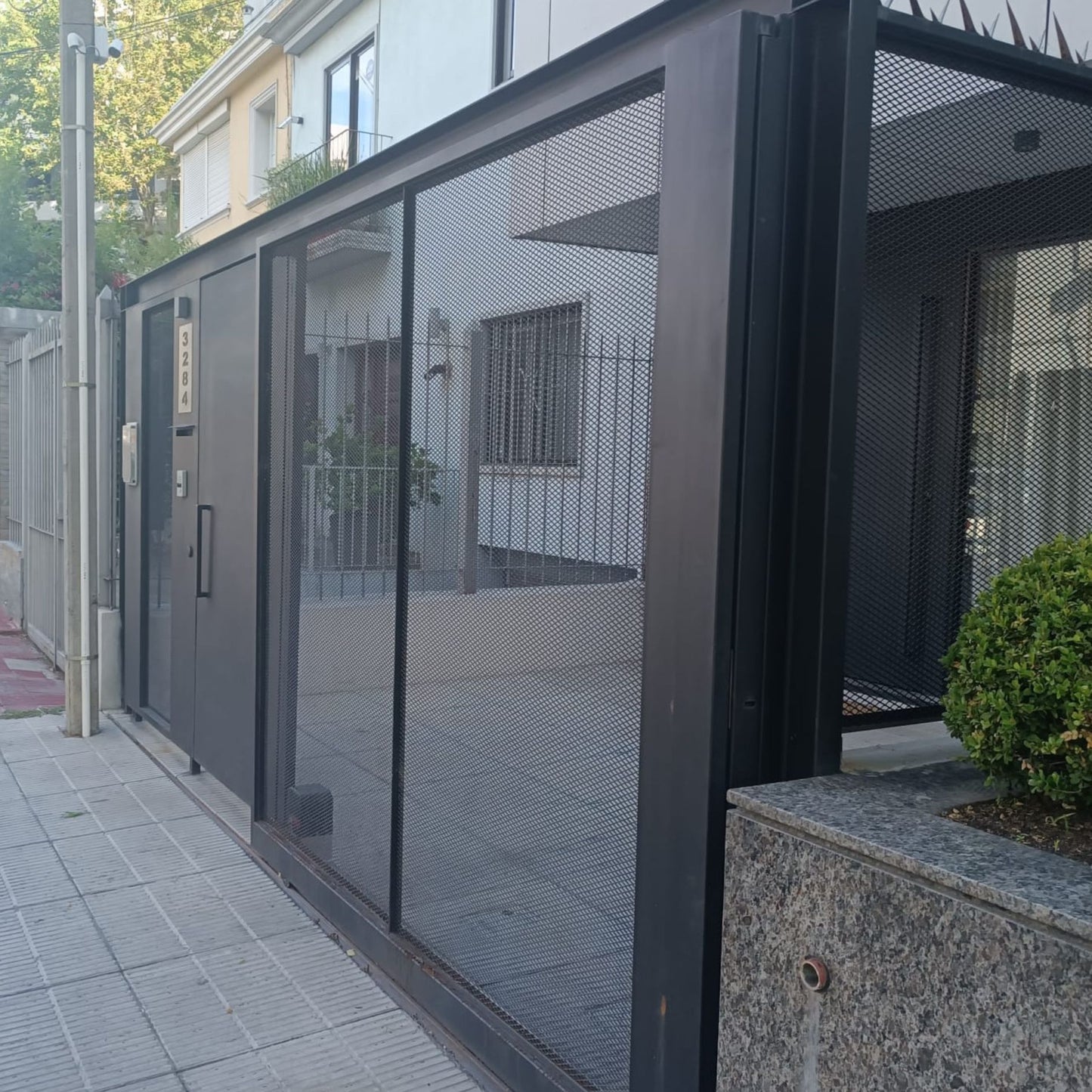 Cerramiento en metal desplegado