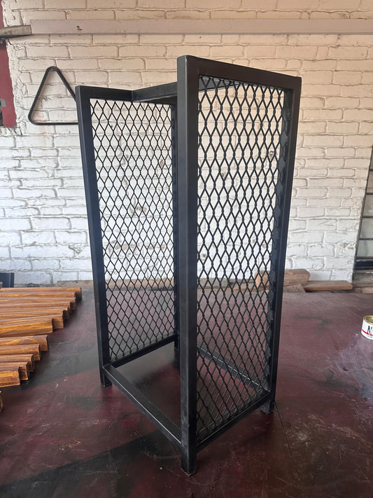 Leñero metal desplegado