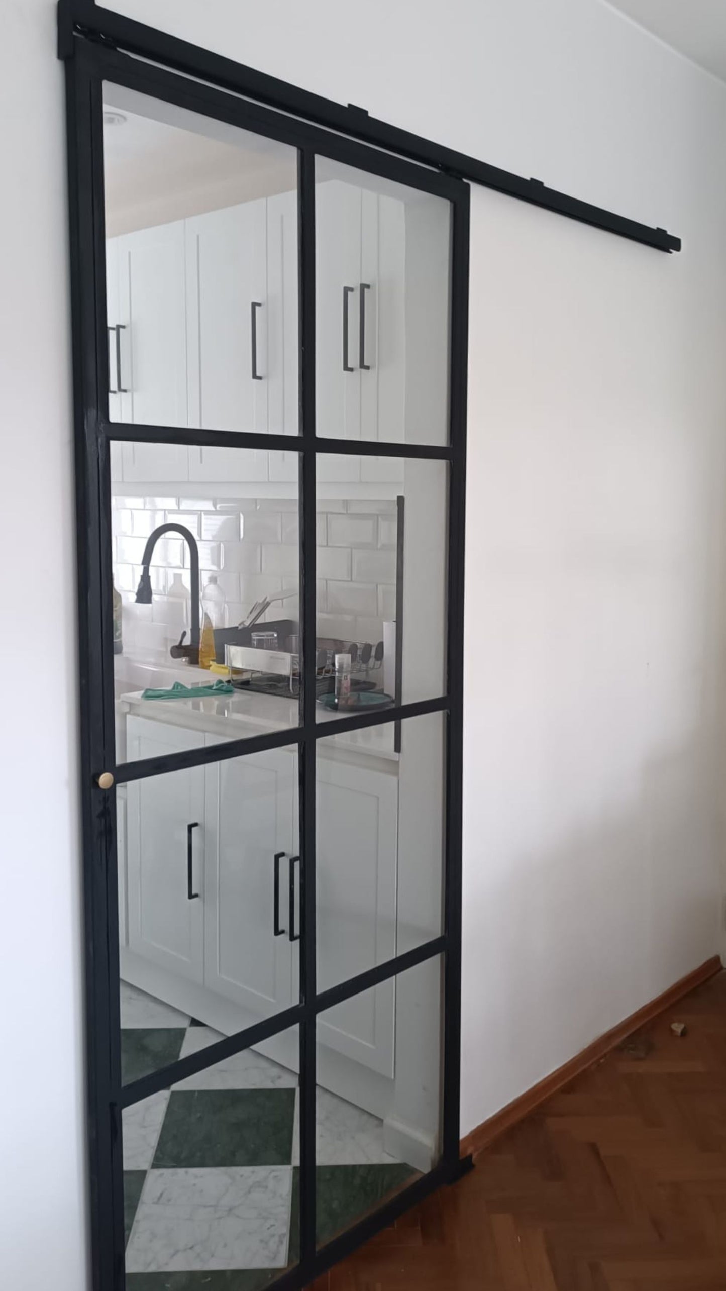 Puerta estilo granero